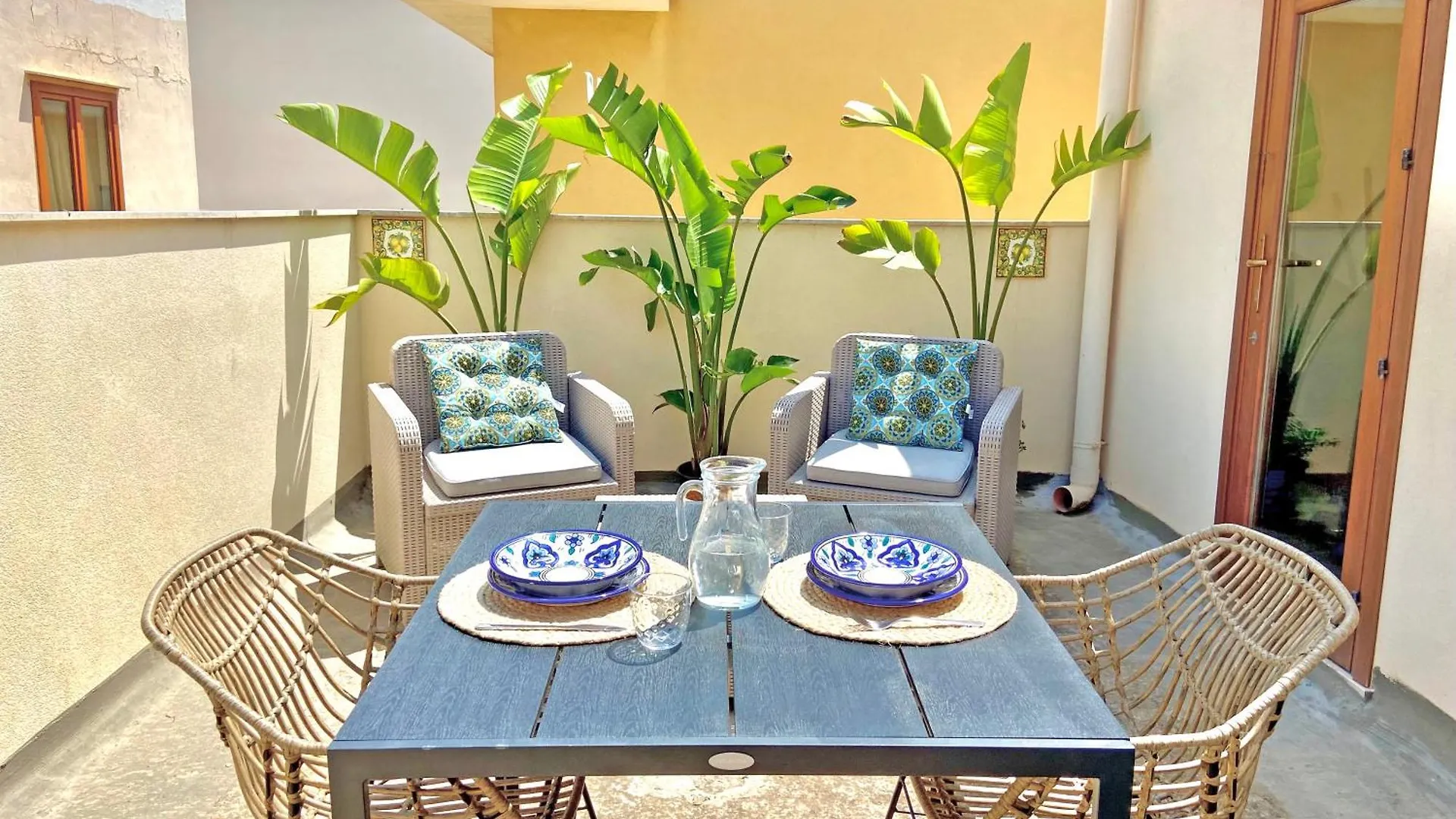 טראפאני Historic Center L Rooftop Lounge Suite 0*,  איטליה
